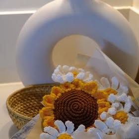 Sunflower & Daisy Still Life