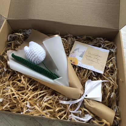 White Tulip Valentine Box