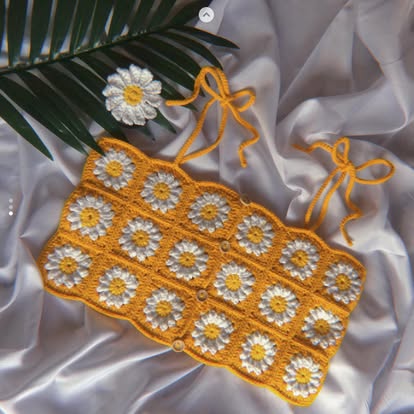 Daisy Granny-Square Crop Top