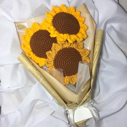 Triple Sunflower Newsprint
